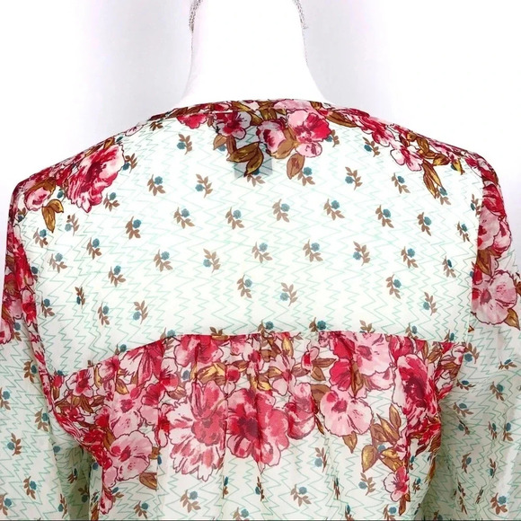 Kelly Renee | Floral Boho 3/4 Sleeve Top - Picture 6 of 7
